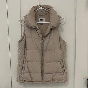 Old Navy Women's Beige Quilted Vest